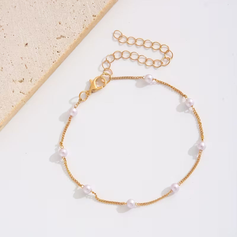 The Amélie Pearl Anklet — styled product view