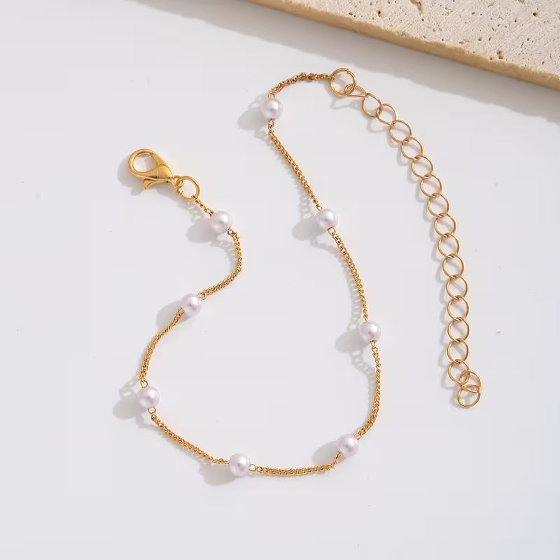 The Amélie Pearl Anklet — alternate product view
