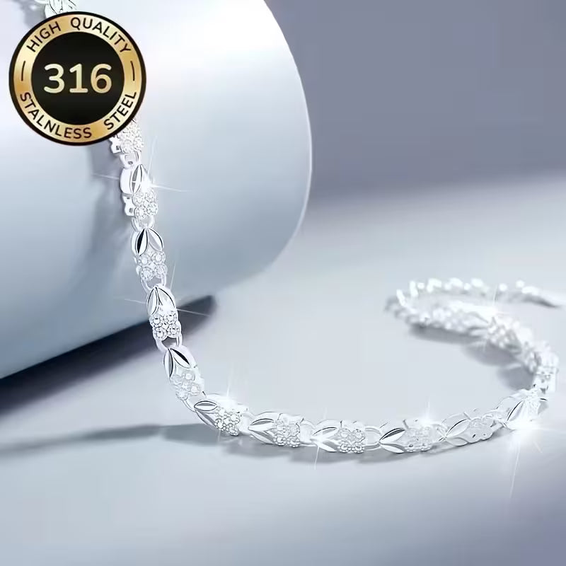The Lumière Bracelet — close-up detail