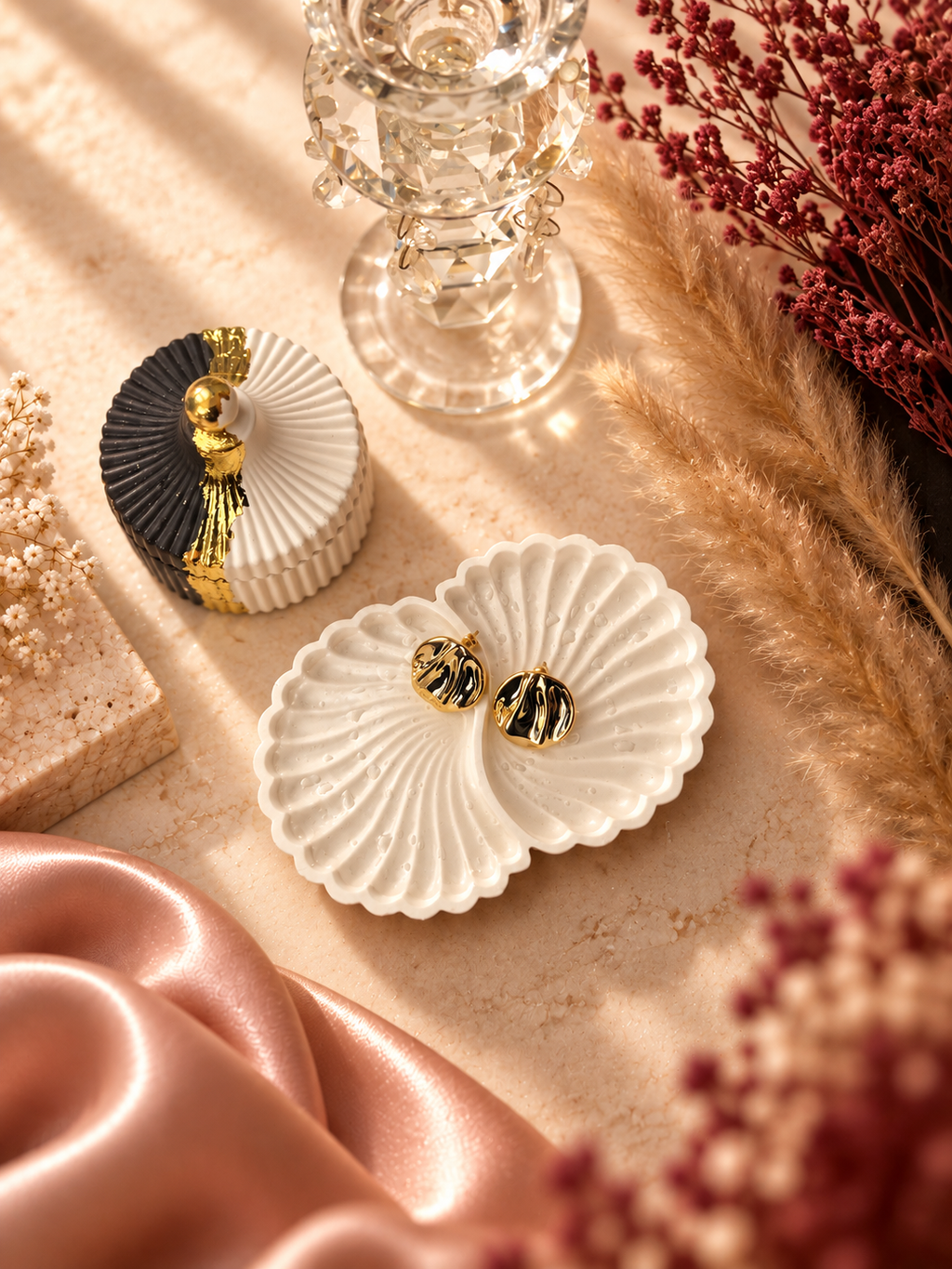 The Aurette Earrings — close-up detail