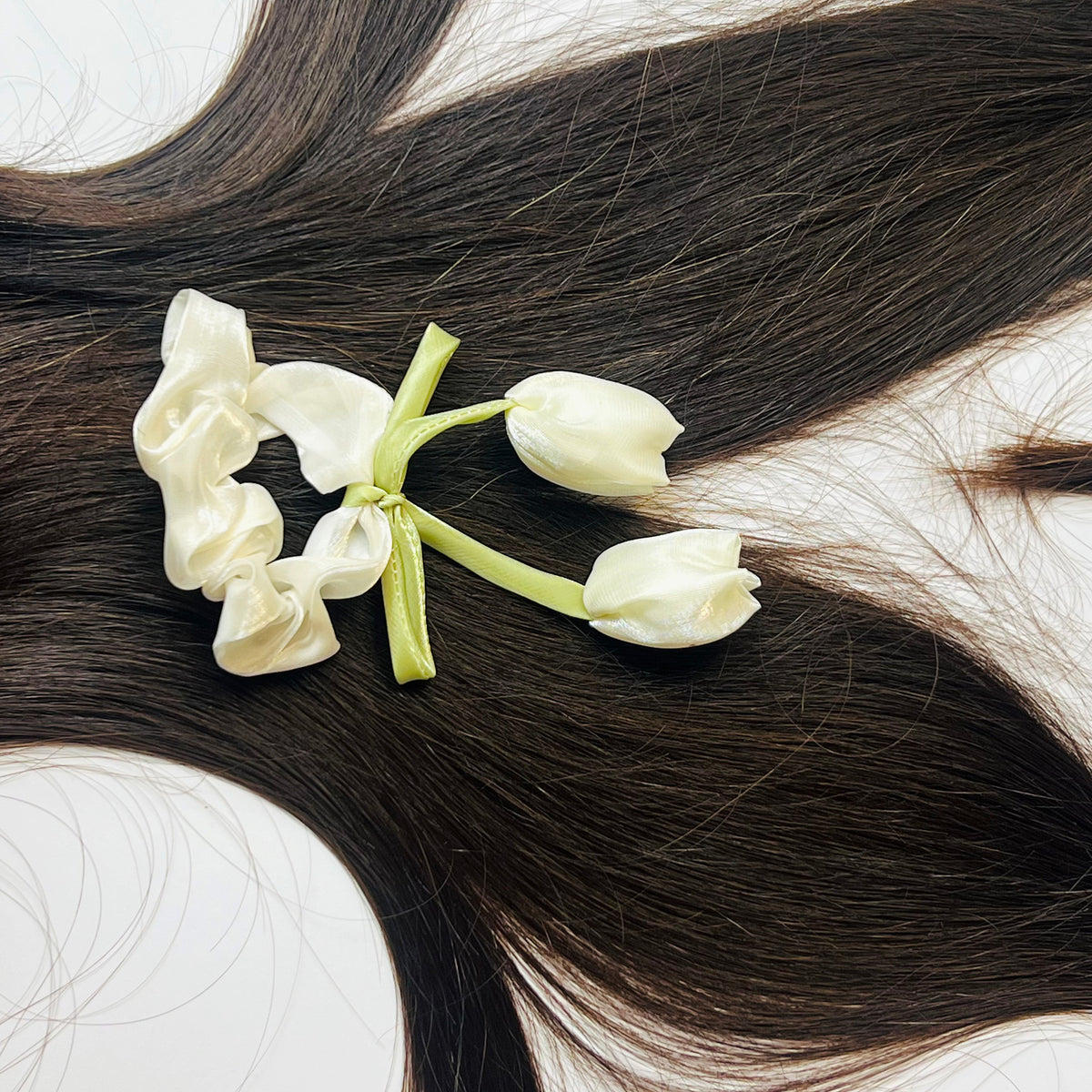 The Tulip Hair Tie Trio — ivory detail